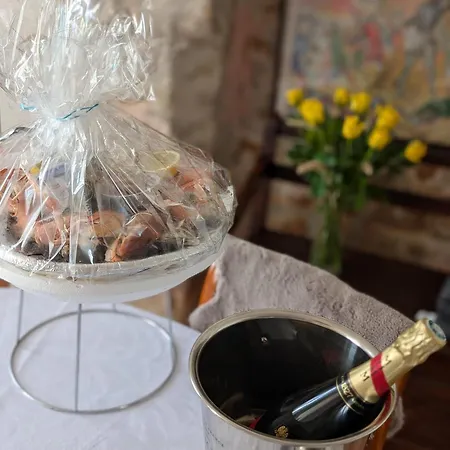 بيت للعطل Chez Adele, Au Pied De L'abbaye