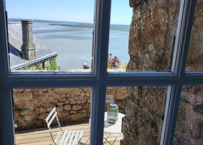 Chez Adele, Au Pied De L'abbaye *